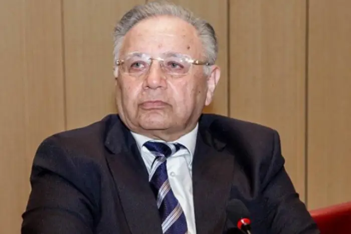 Həsən Həsənov: Albaniya mövzusu bizim siyasətimizlə bağlıdır