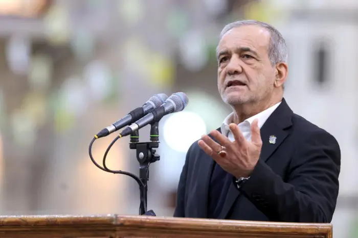 İran Prezidenti: Nüvə enerjisi inkişaf etdiriləcək