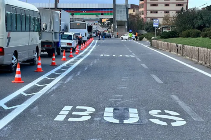 Ziya Bünyadov prospektində avtobus zolağı saatı dəyişdi