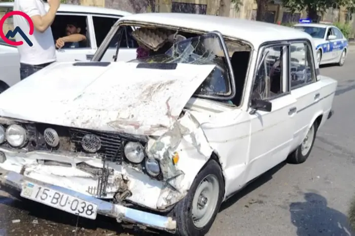 Cəlilabadda VAZ və Mercedes toqquşdu, 4 yaralı