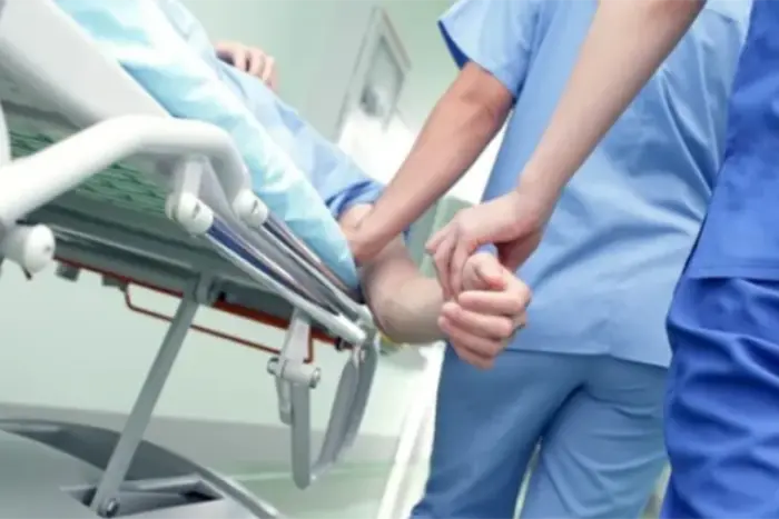 Tovuzda ev təmiri zamanı yıxılan kişi öldü